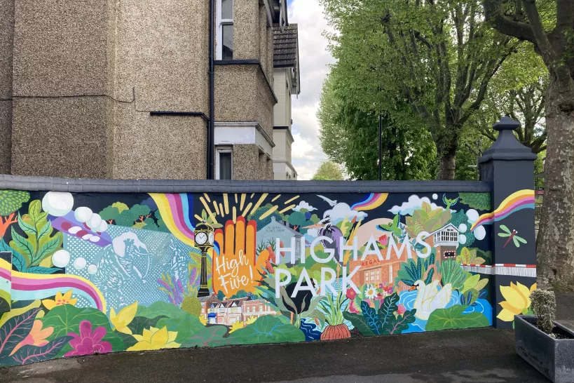 Photograph of the mural in Highams Park 