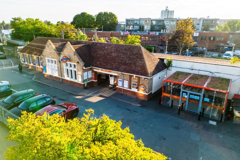 Drone picture of Highams Park station
